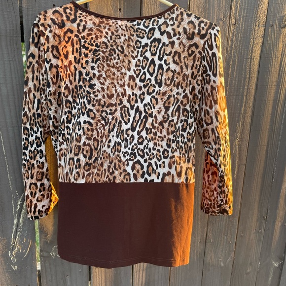 Y2K Tovia leopard print deep vneck top - Picture 8 of 16